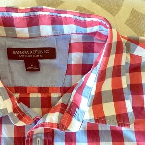 Banana Republic Men’s Slim Fit Long-Sleeved